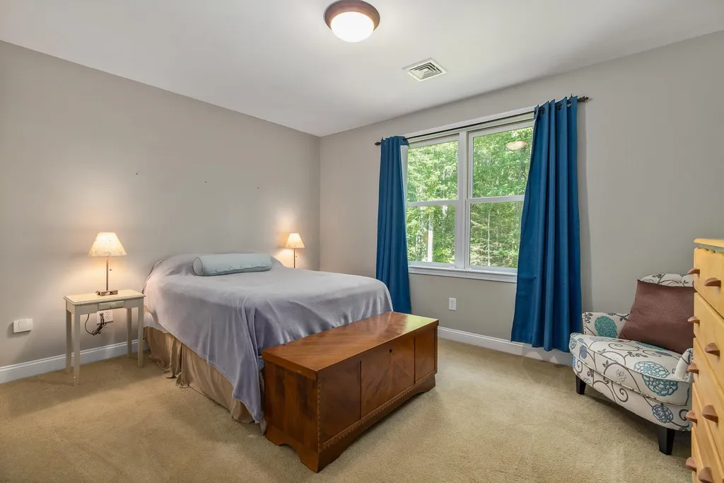 33 Boyce Road Eliot ME 03903