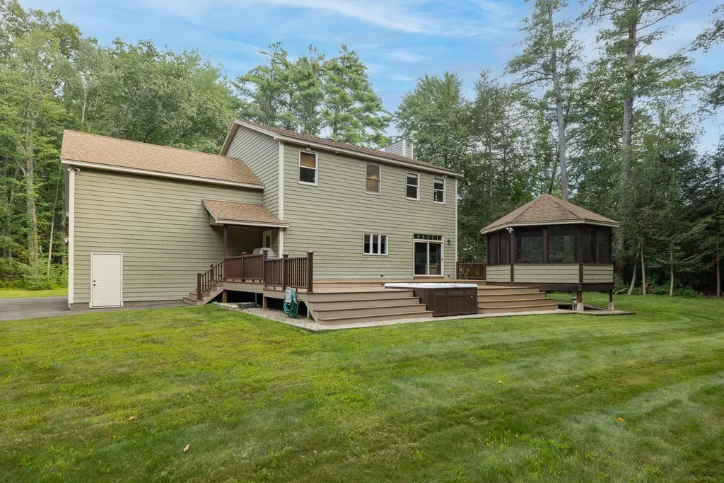 33 Boyce Road Eliot ME 03903