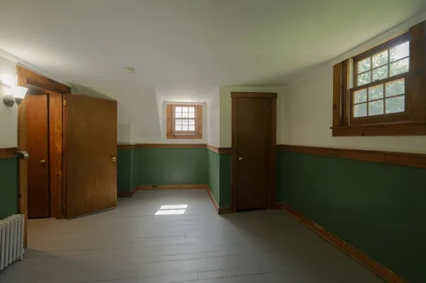 36 Goldfinch Lane Brattleboro VT 05301