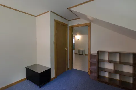 36 Goldfinch Lane Brattleboro VT 05301