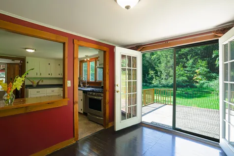 36 Goldfinch Lane Brattleboro VT 05301