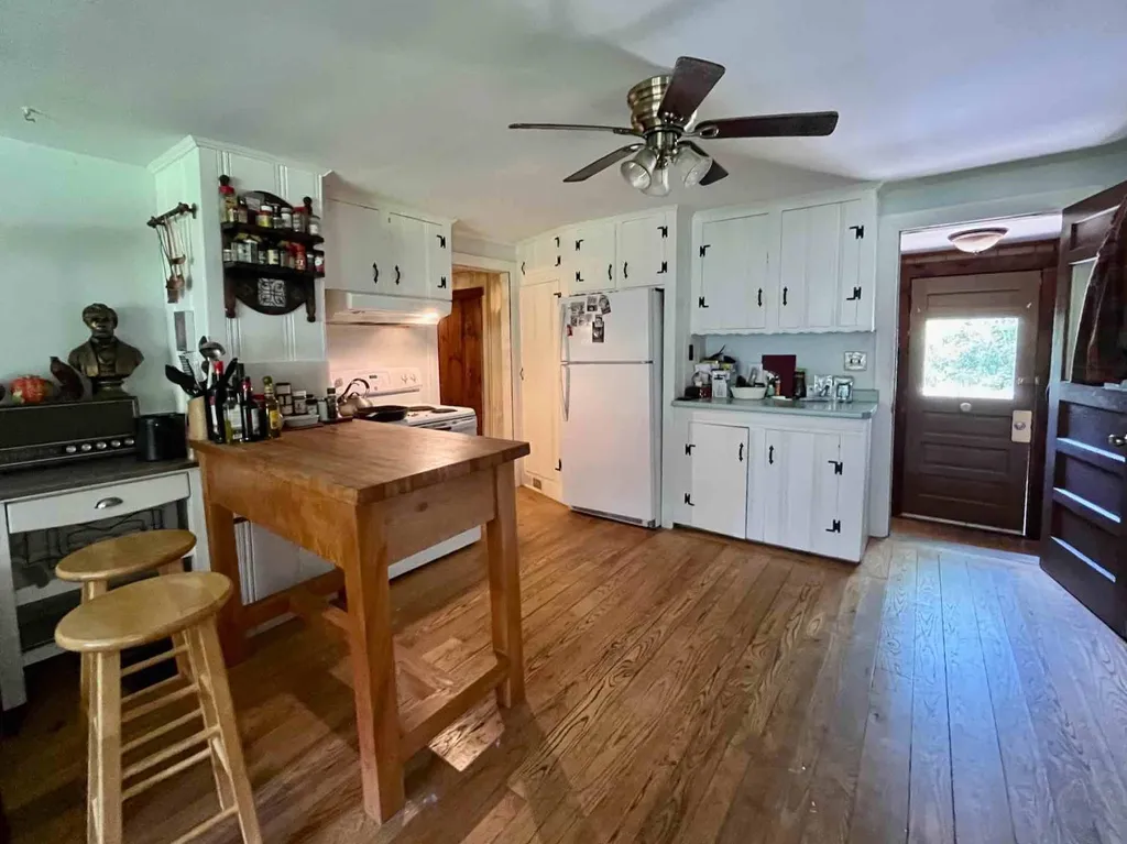 2 Picott Road Kittery ME 03904