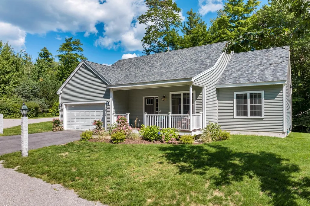 4 Cedar Drive Wolfeboro NH 03894