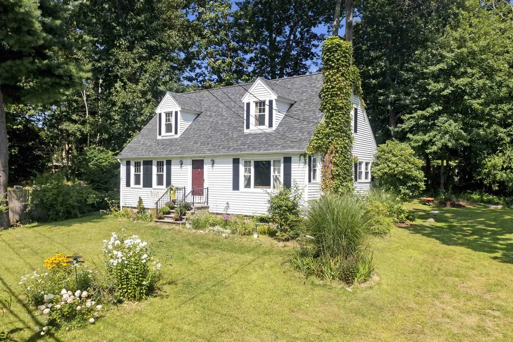 48 Eliot Road Kittery ME 03904