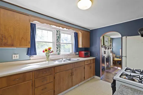 48 Eliot Road Kittery ME 03904