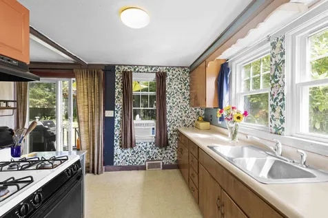 48 Eliot Road Kittery ME 03904