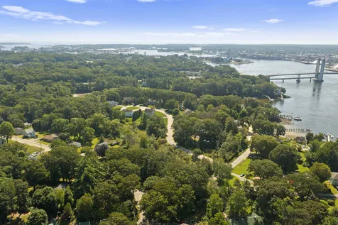 48 Eliot Road Kittery ME 03904