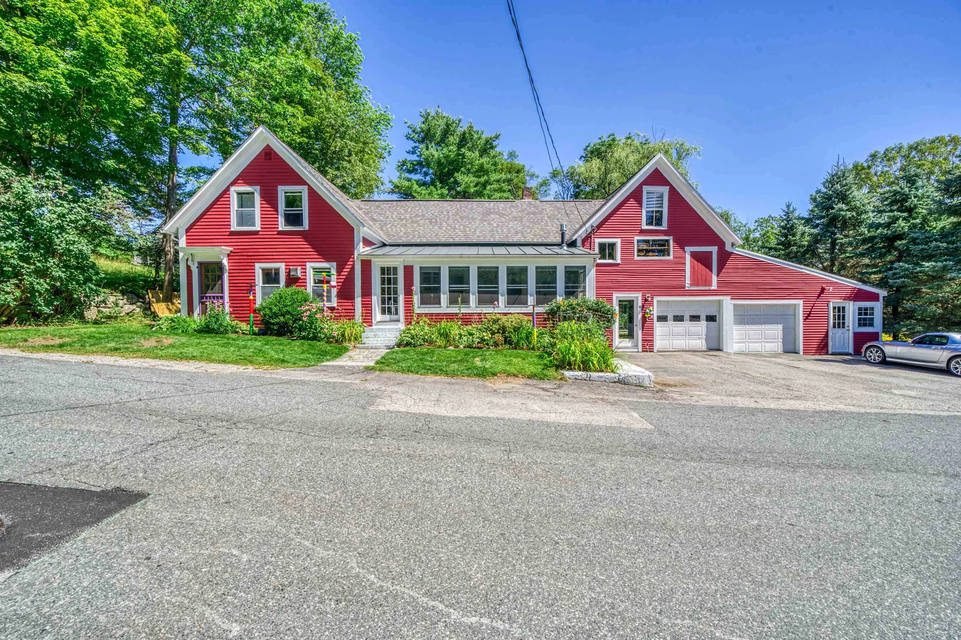 8 School Street Sunapee NH 03782