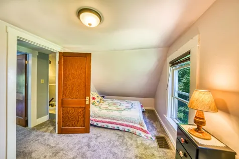 8 School Street Sunapee NH 03782