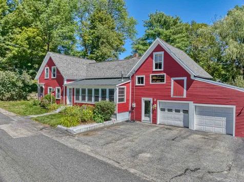 8 School Street Sunapee NH 03782