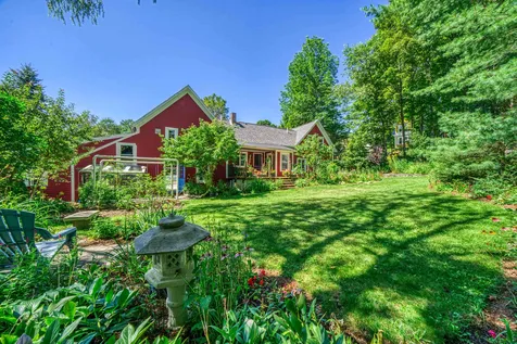 8 School Street Sunapee NH 03782