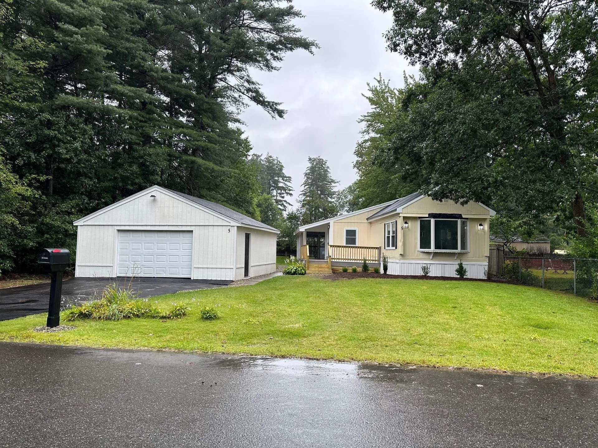 5 Margaret Avenue Raymond NH 03077