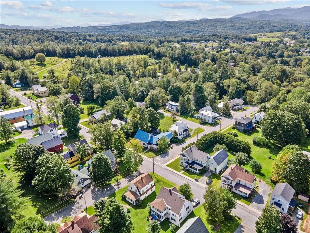 15 East Cherry Avenue Morristown VT 05661