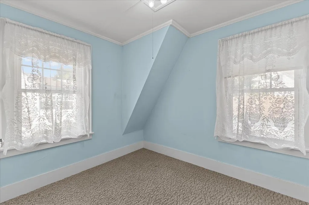 15 East Cherry Avenue Morristown VT 05661