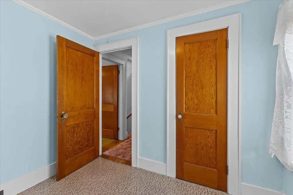 15 East Cherry Avenue Morristown VT 05661