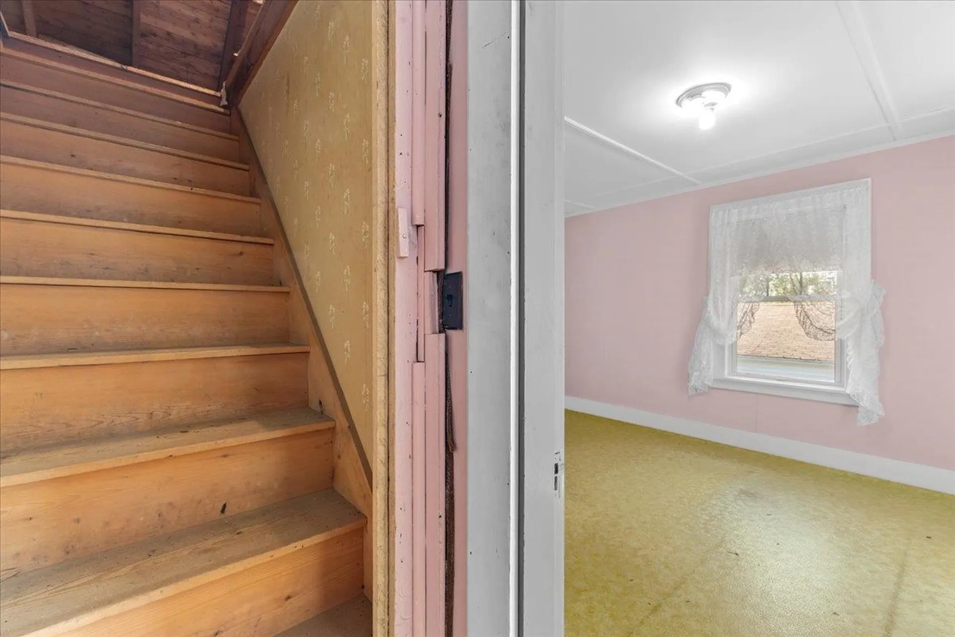 15 East Cherry Avenue Morristown VT 05661