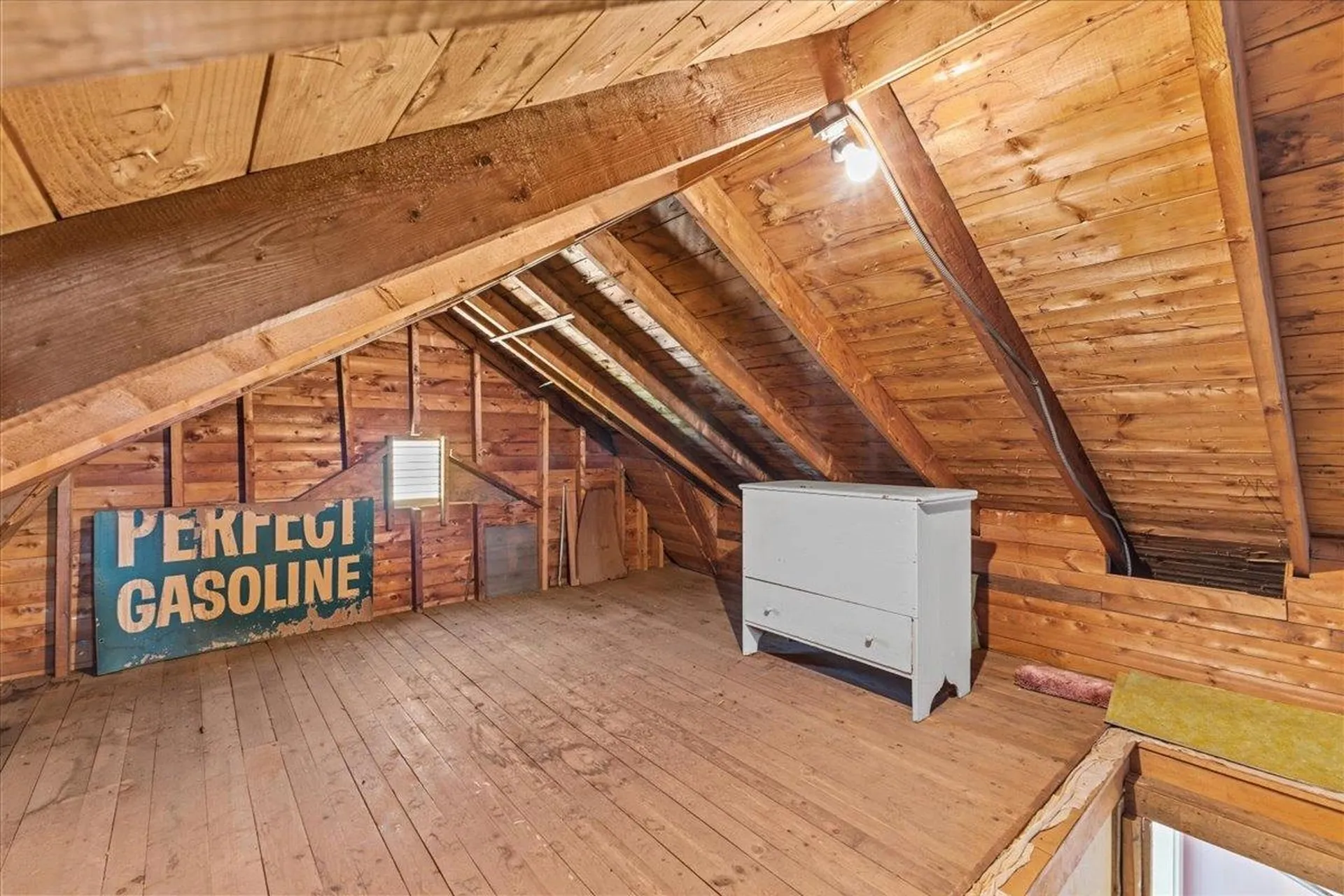 15 East Cherry Avenue Morristown VT 05661