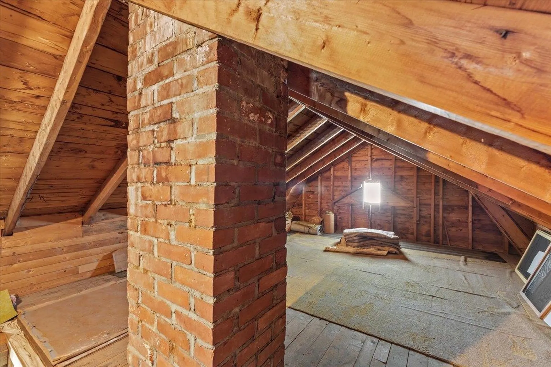 15 East Cherry Avenue Morristown VT 05661