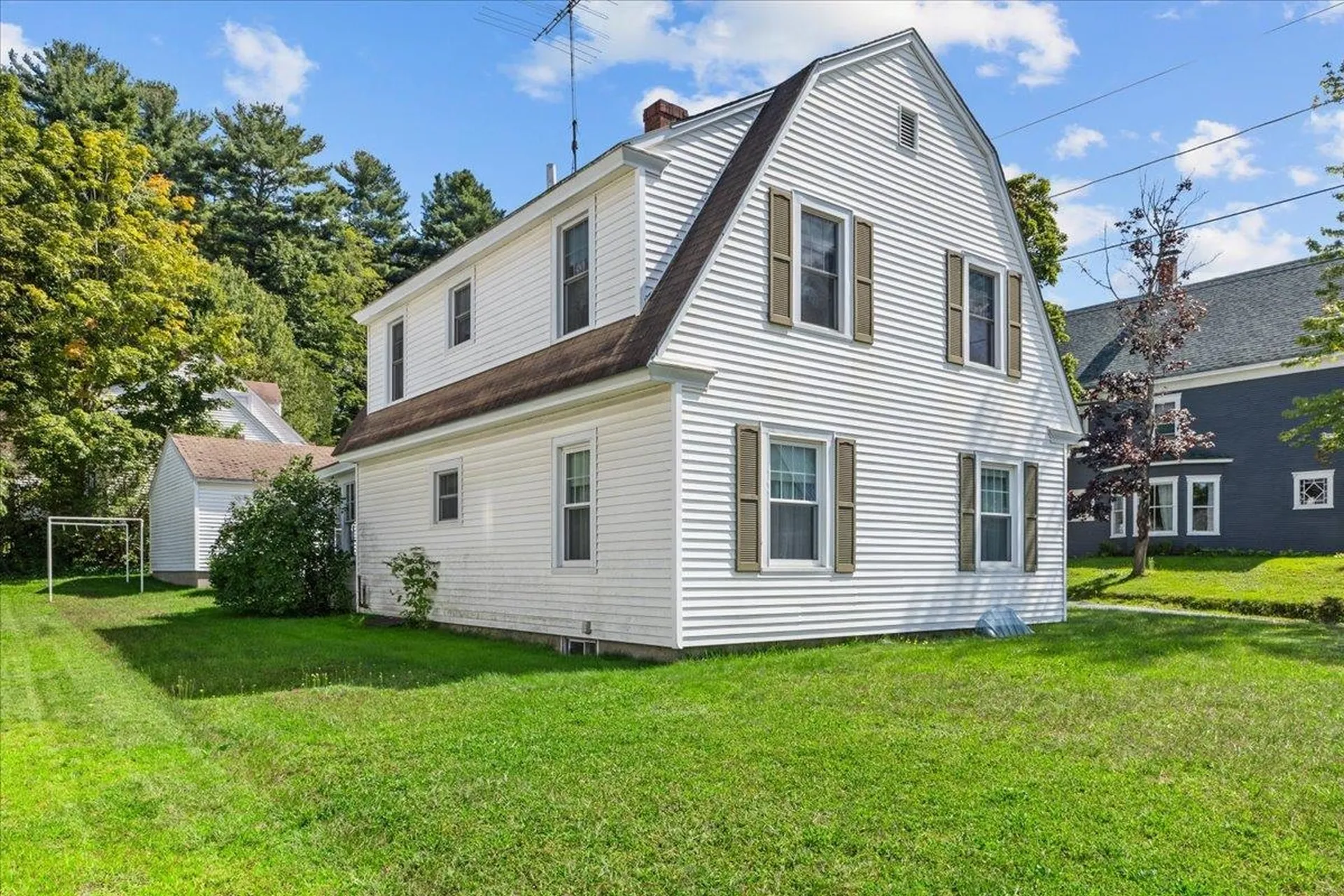15 East Cherry Avenue Morristown VT 05661