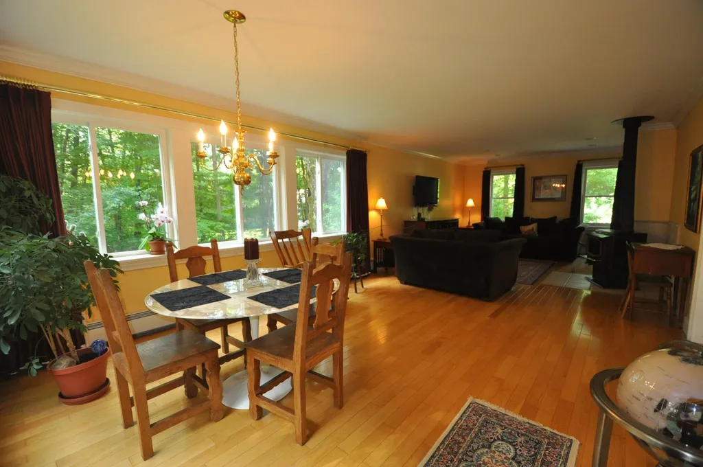 367 Carlen Street Manchester VT 05255