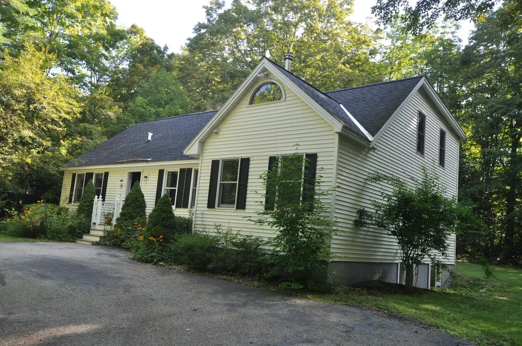 367 Carlen Street Manchester VT 05255