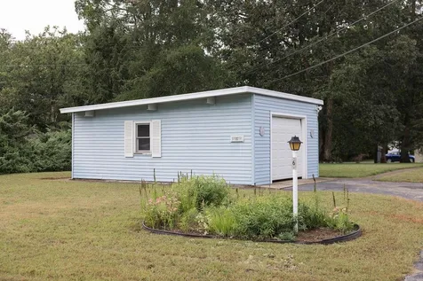 6 Village Drive Raymond NH 03077