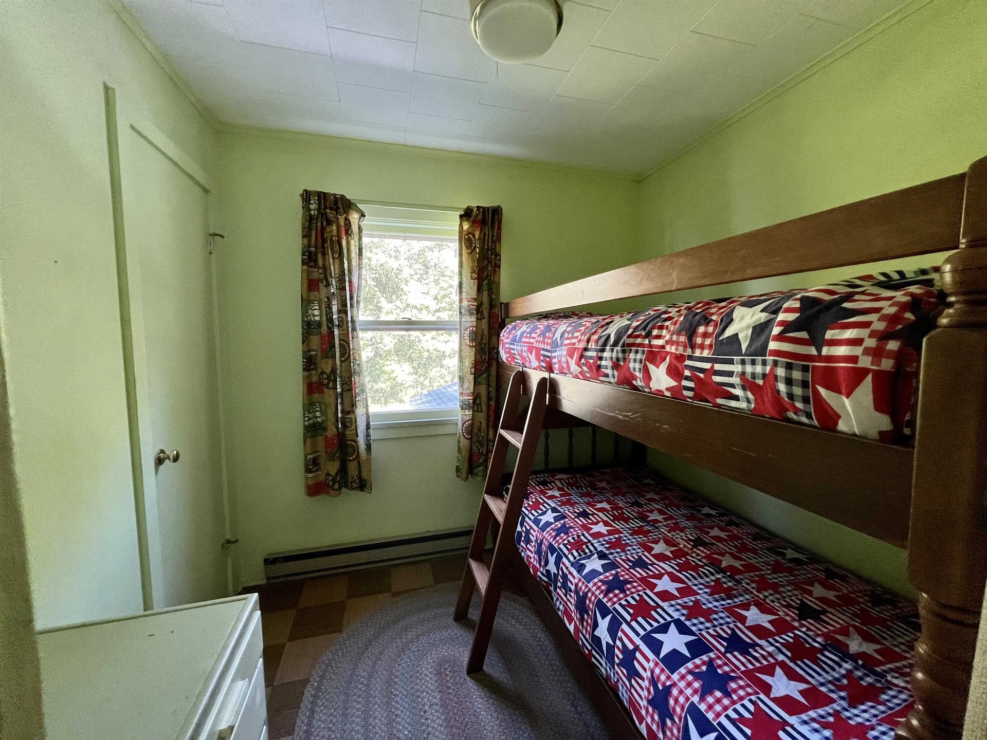 102 North Shore Road Isle La Motte VT 05463-9710