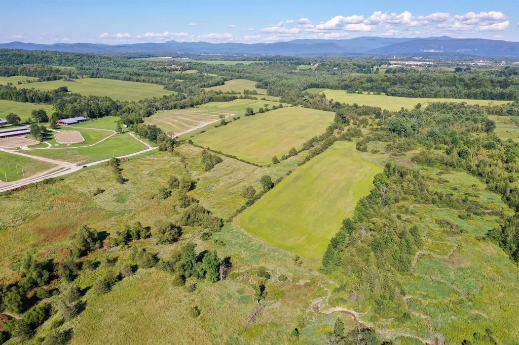00 Field Days Road New Haven VT 05472