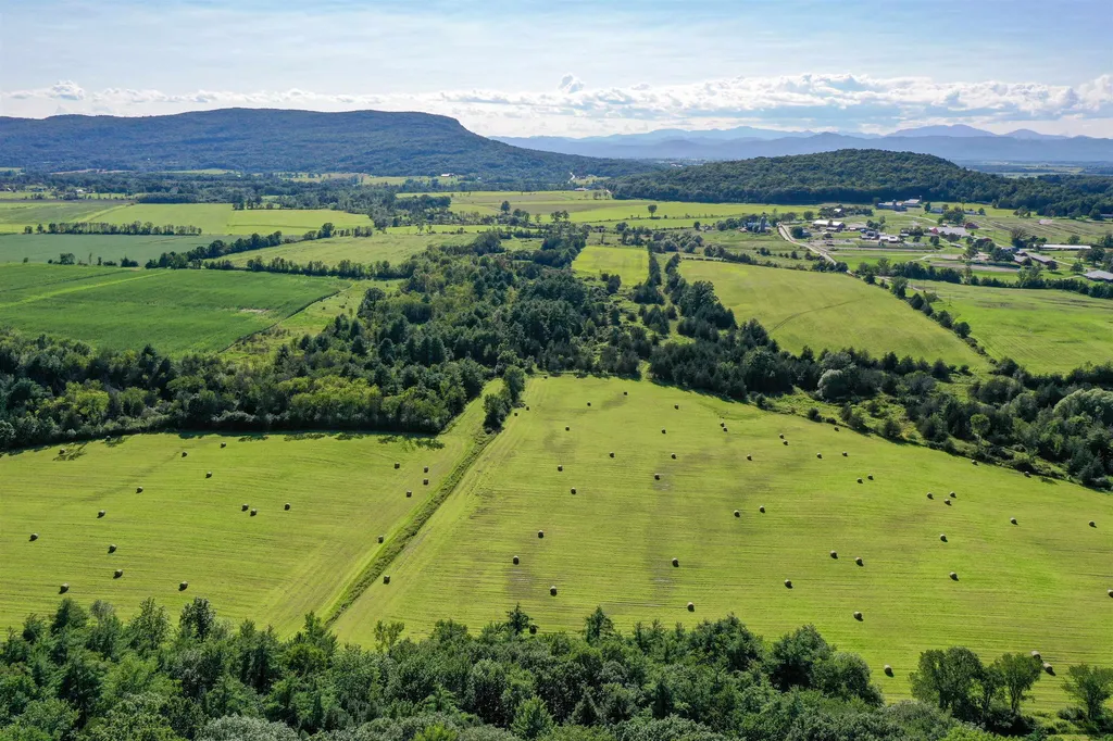 00 Field Days Road New Haven VT 05472