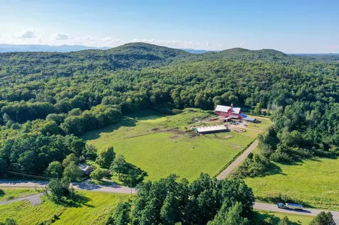 155 Burnham Drive Waltham VT 05491