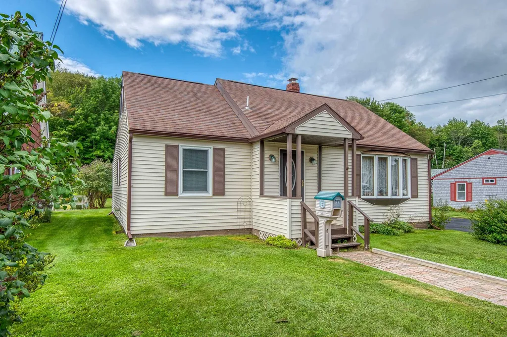 45 Promenade Street Gorham NH 03581