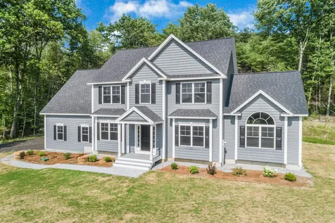312 Montelona Road Goffstown NH 03045