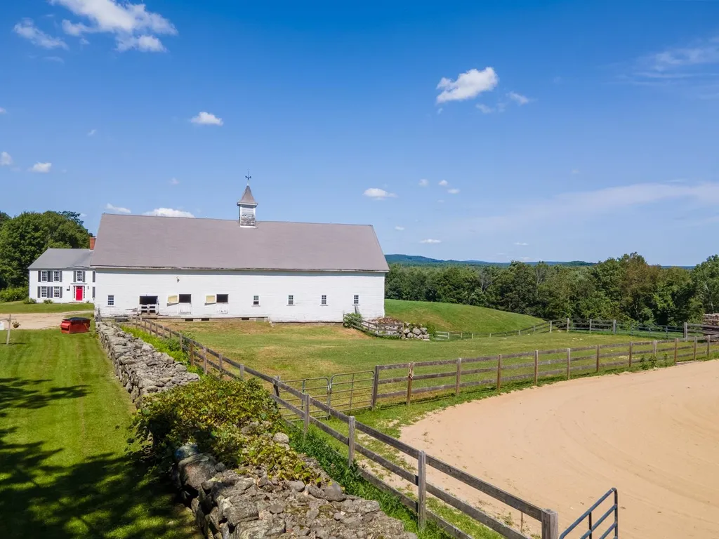170 Nottingham Road Deerfield NH 03037