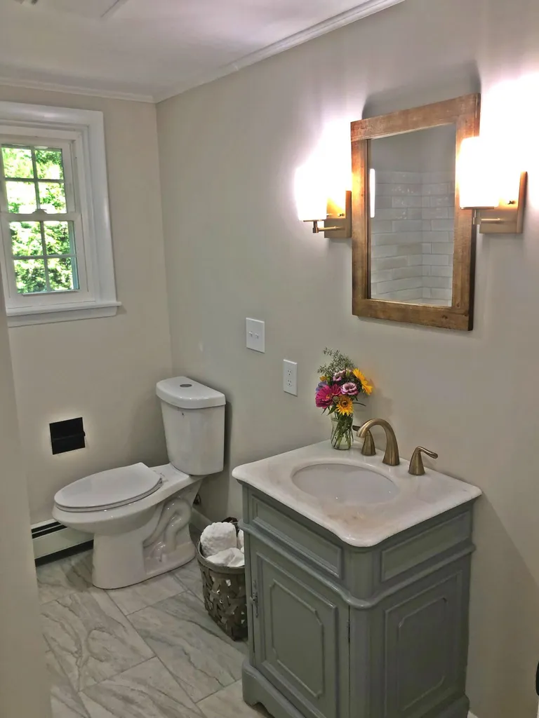 2127 E Woodstock Road Woodstock VT 05091