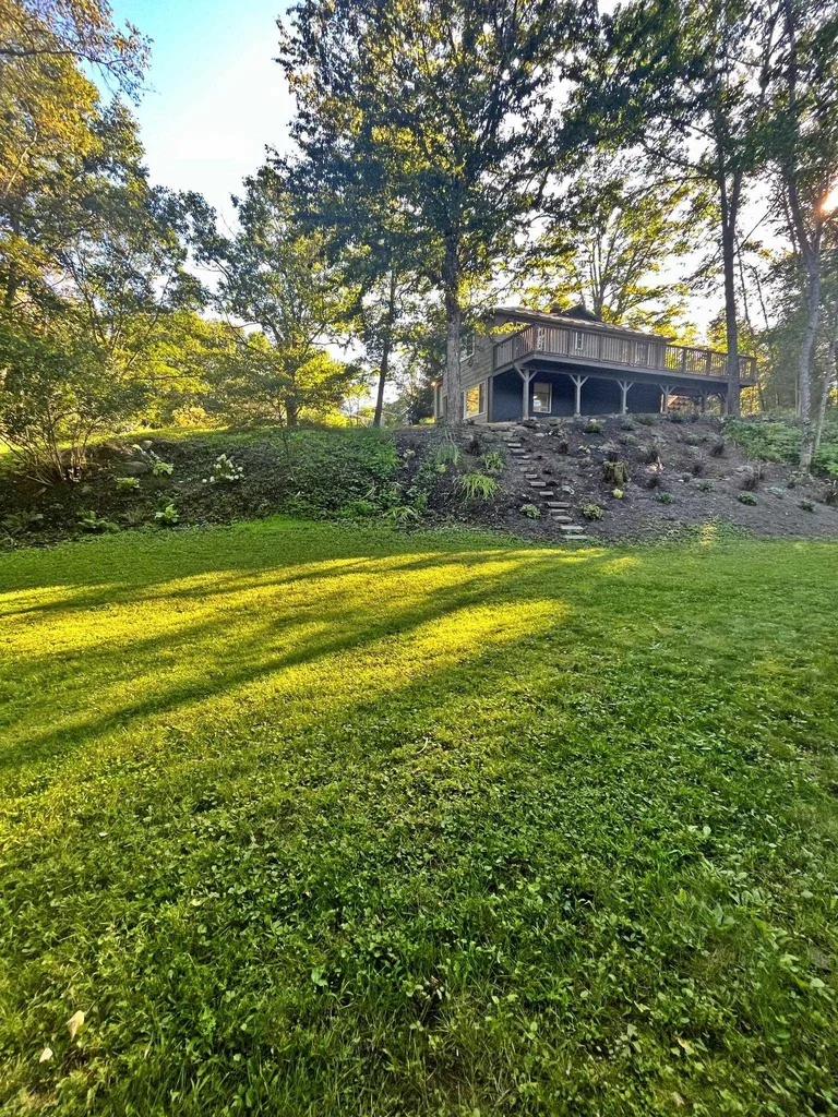 2127 E Woodstock Road Woodstock VT 05091