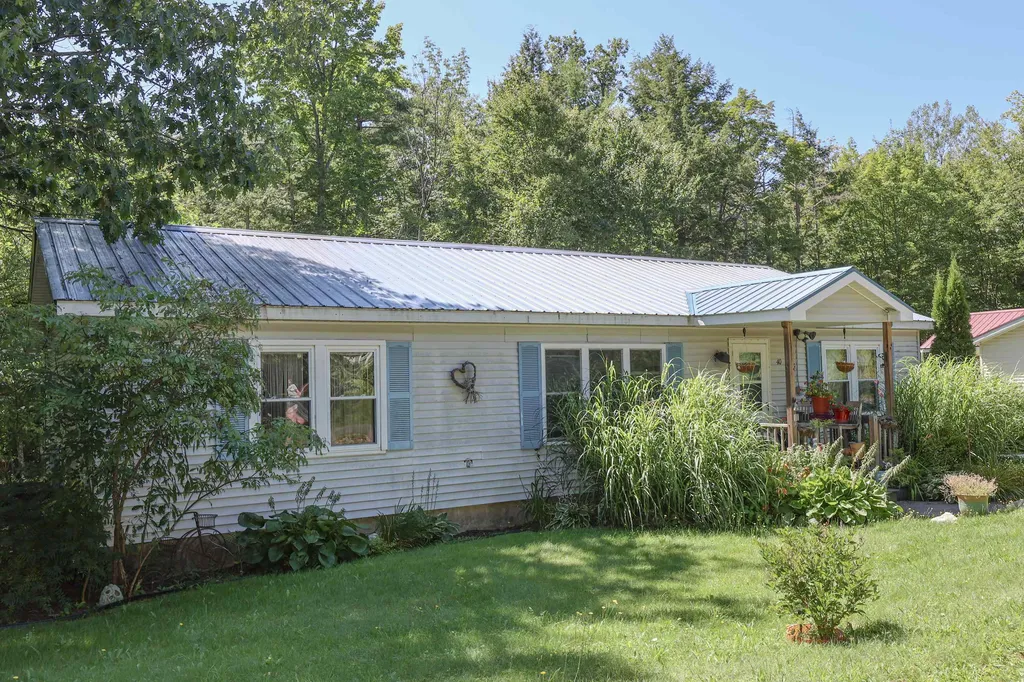 40 Silkwood Avenue Belmont NH 03220