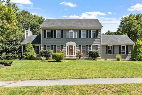 4 Pinebrook Road Nashua NH 03062