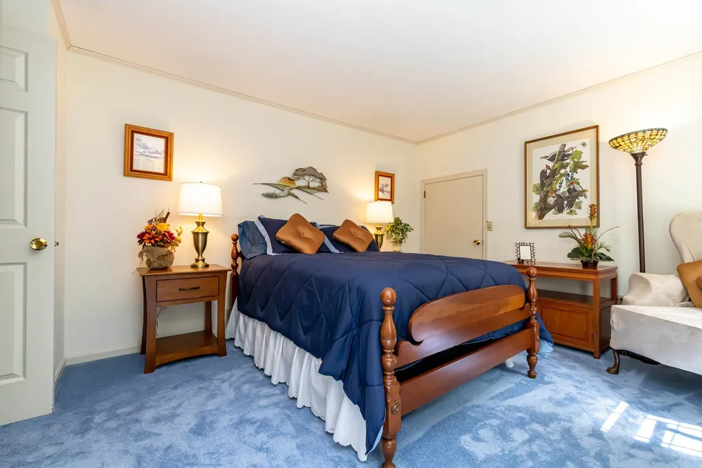 2 Lilac Lane Wolfeboro NH 03894