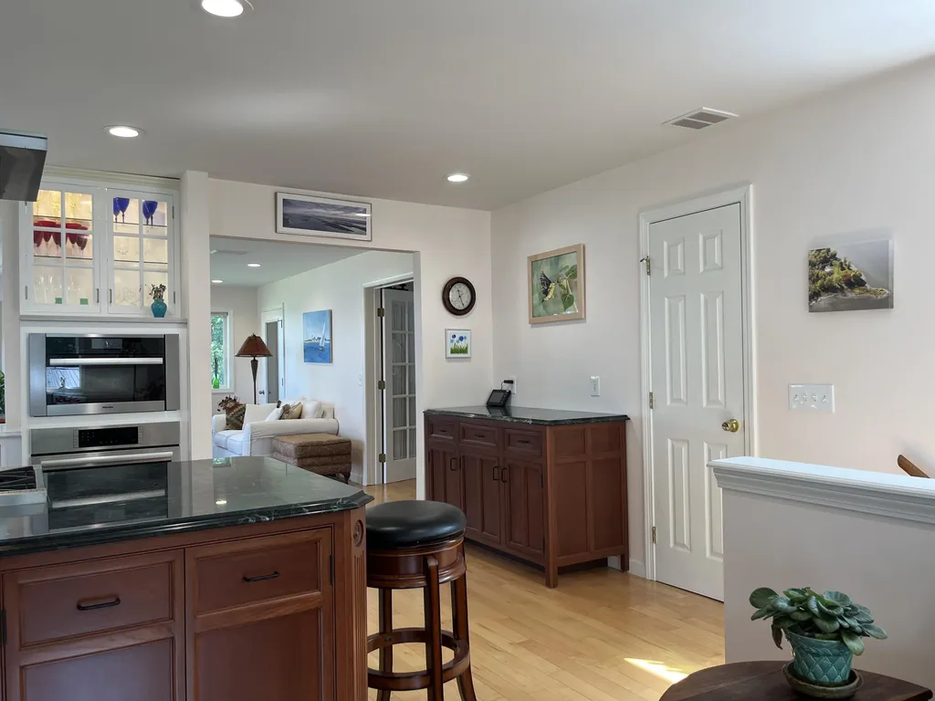 427 Fee Fee Point Road North Hero VT 05474