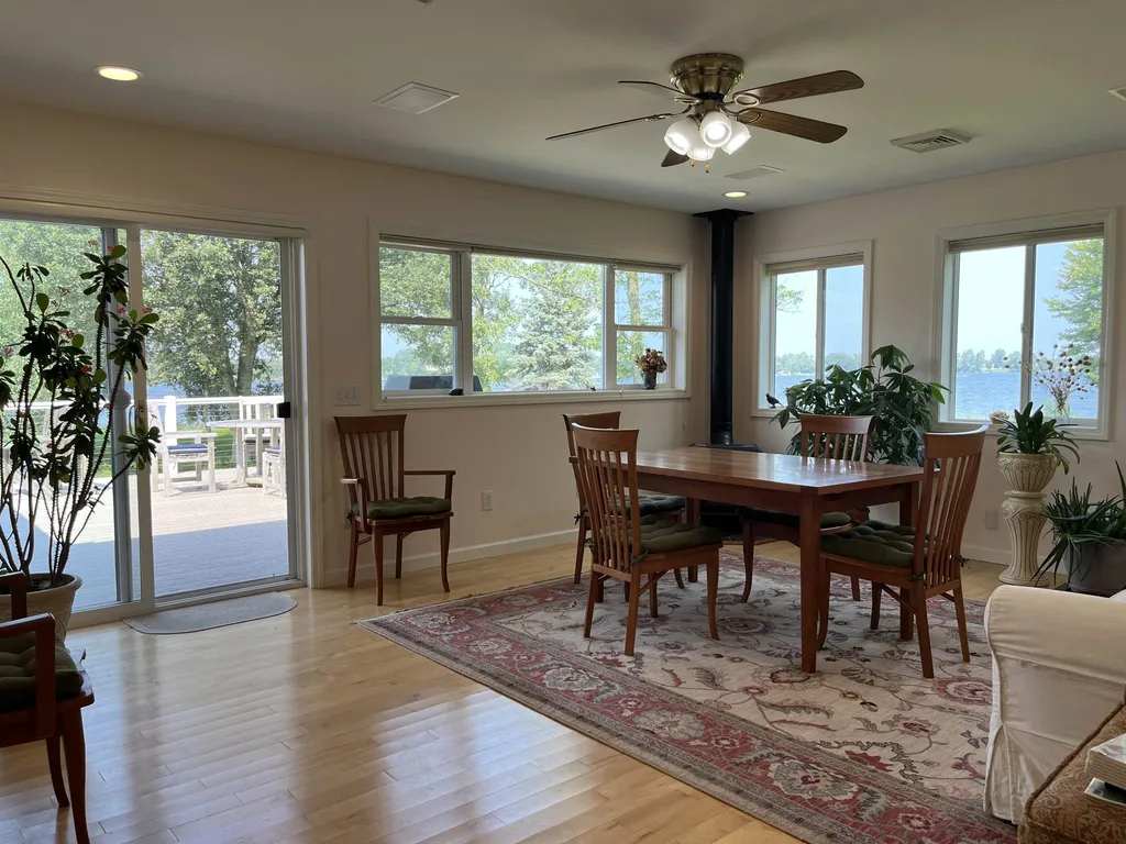 427 Fee Fee Point Road North Hero VT 05474