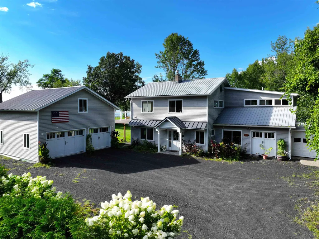 427 Fee Fee Point Road North Hero VT 05474