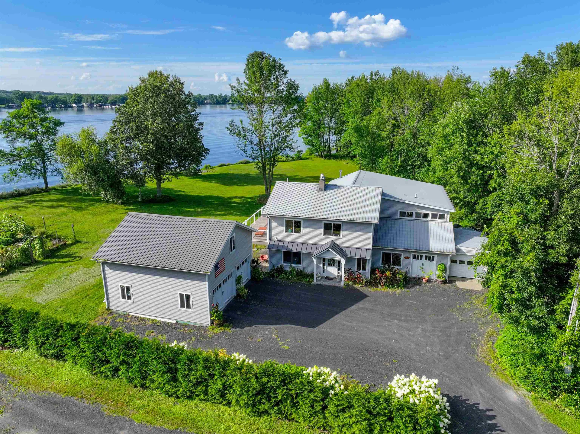 427 Fee Fee Point Road North Hero VT 05474
