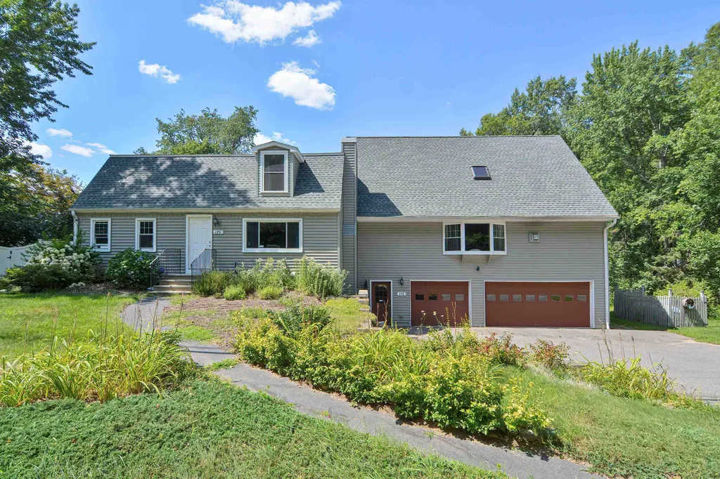 173 South Main Street Newton NH 03858