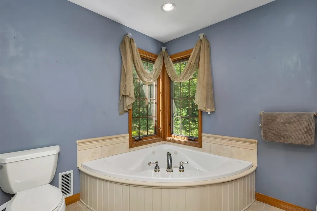 250 Jenness Hill Road Bristol NH 03222