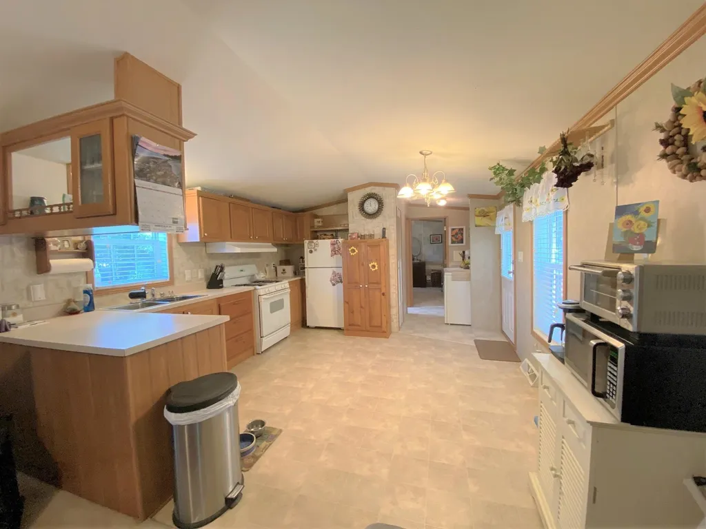 27 Fairway Avenue Newport NH 03773