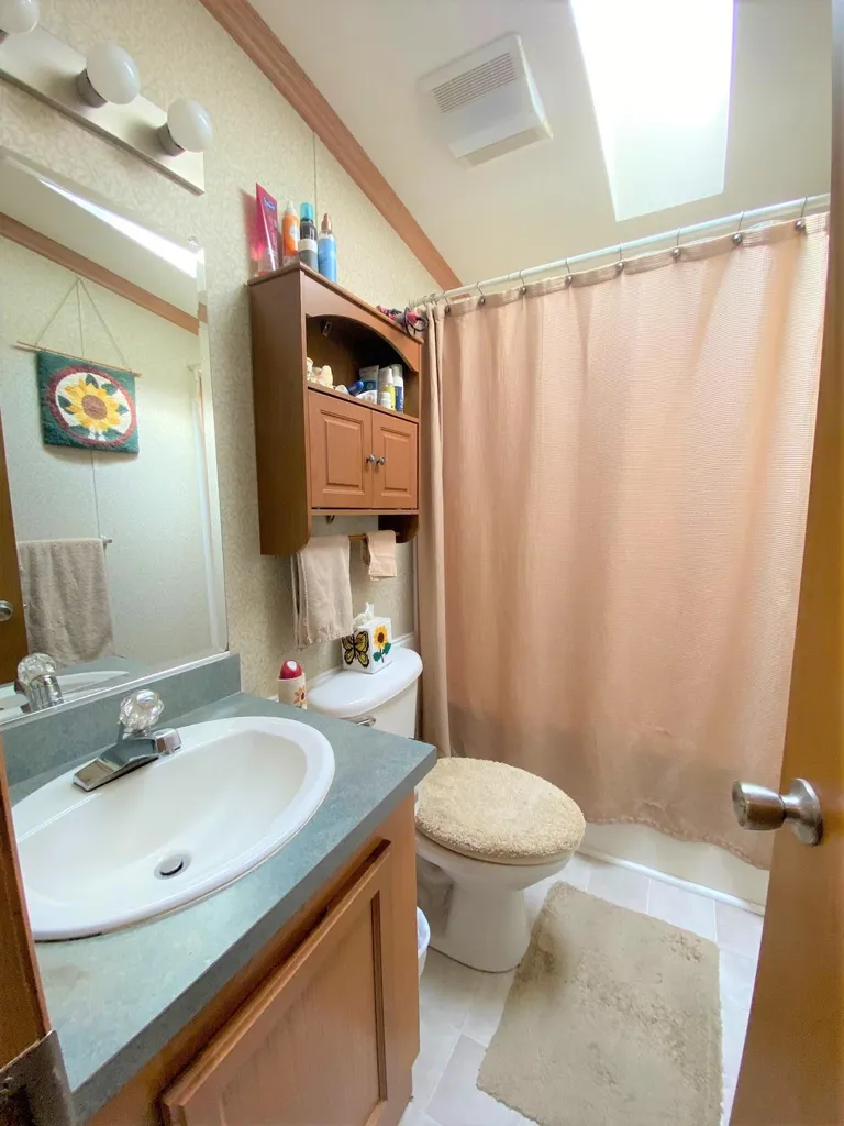 27 Fairway Avenue Newport NH 03773