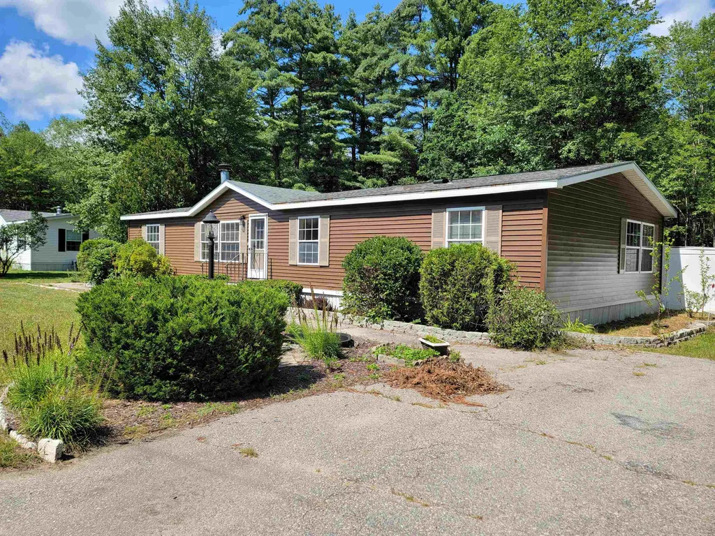 318 Fire Pond Road Hopkinton NH 03229