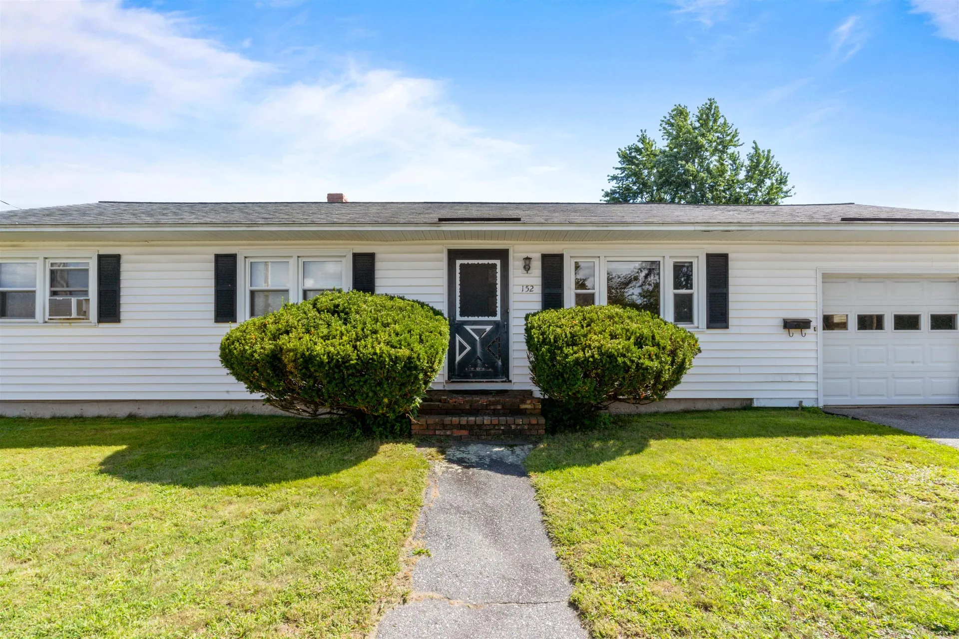 152 Ledge Street Nashua NH 03060