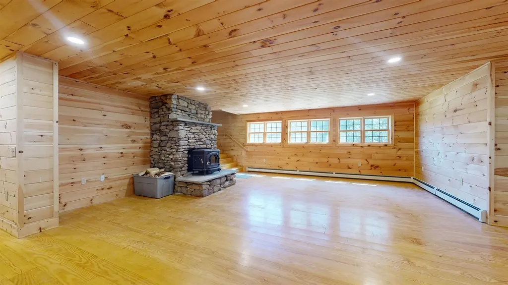 1745 Roosevelt Highway Colchester VT 05446