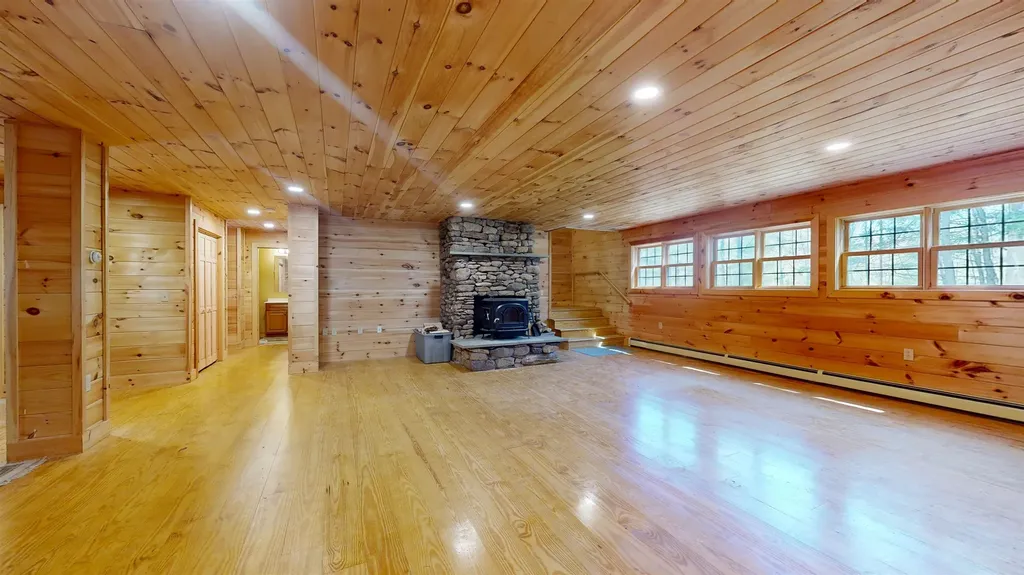 1745 Roosevelt Highway Colchester VT 05446